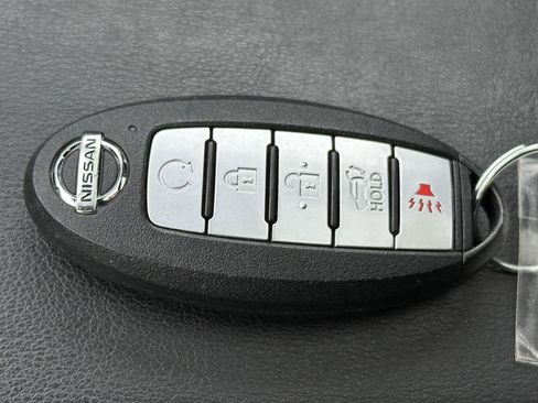 Used 2021 Nissan Rogue SL w/ Premium Package image 14