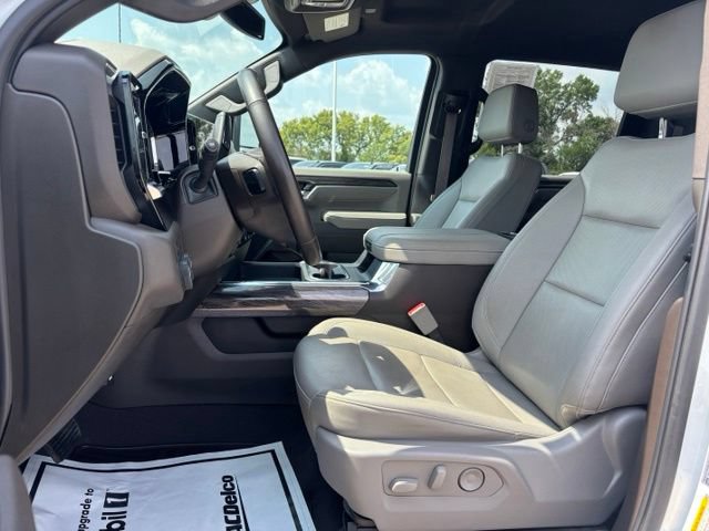 Certified 2025 Chevrolet Silverado 2500 LTZ w/ LTZ Convenience Package AWD/4WD image 18