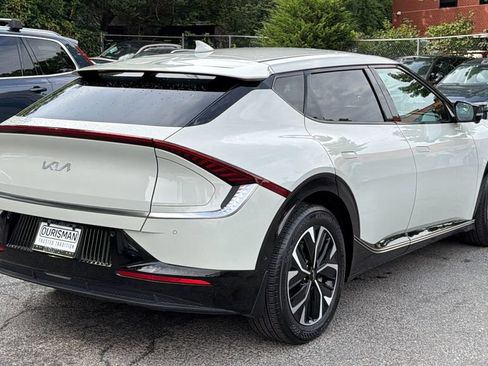 Used 2023 Kia EV6 Wind w/ Wind Technology Package AWD/4WD image 4