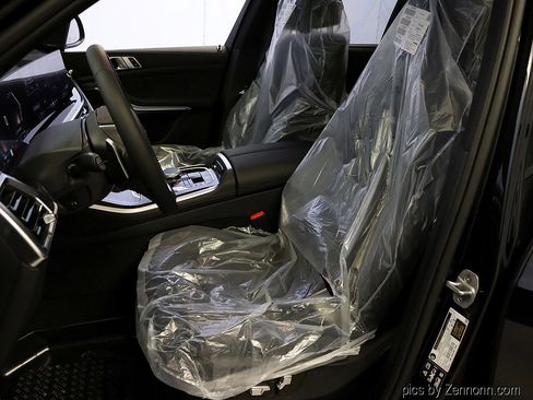 New 2026 BMW X5 xDrive40i w/ Climate Comfort Package image 10