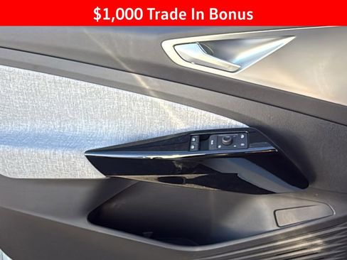 New 2026 Volkswagen ID.4 Pro RWD image 24