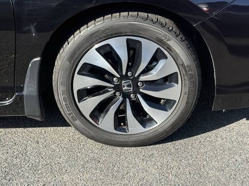 Used 2017 Honda Accord Touring image 33