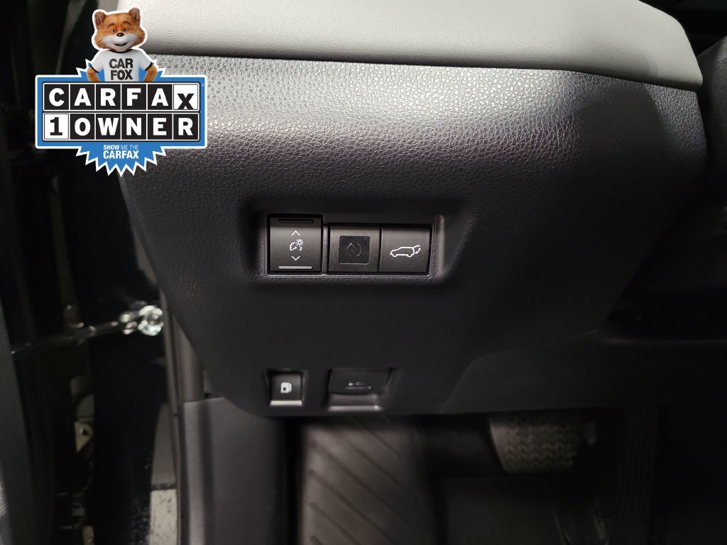 Used 2026 Toyota RAV4 Limited AWD/4WD image 24