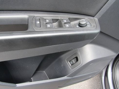 Used 2019 Volkswagen Atlas SE FWD image 29