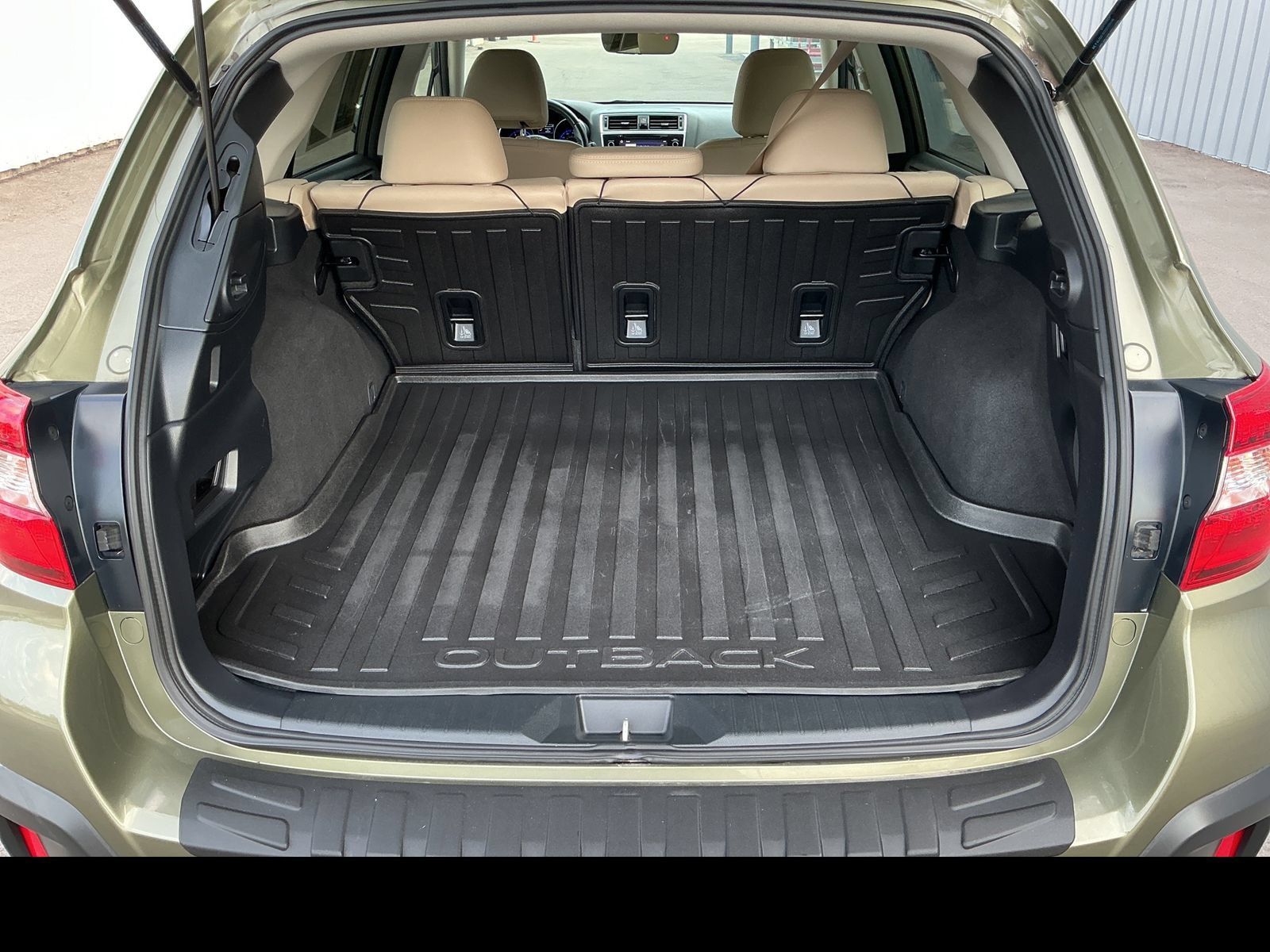 Used 2019 Subaru Outback 2.5i Limited w/ Protection Package #1 AWD/4WD image 22