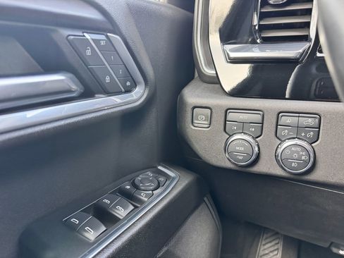 Used 2025 GMC Sierra 1500 SLT AWD/4WD image 14