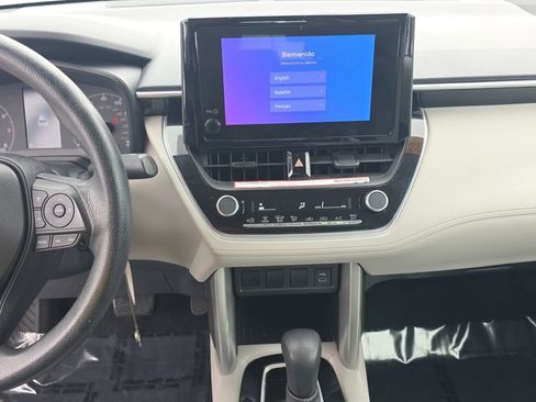 Used 2023 Toyota Corolla Cross L FWD image 18