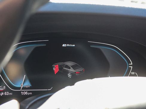 Certified 2023 BMW 530e w/ Convenience Package image 22