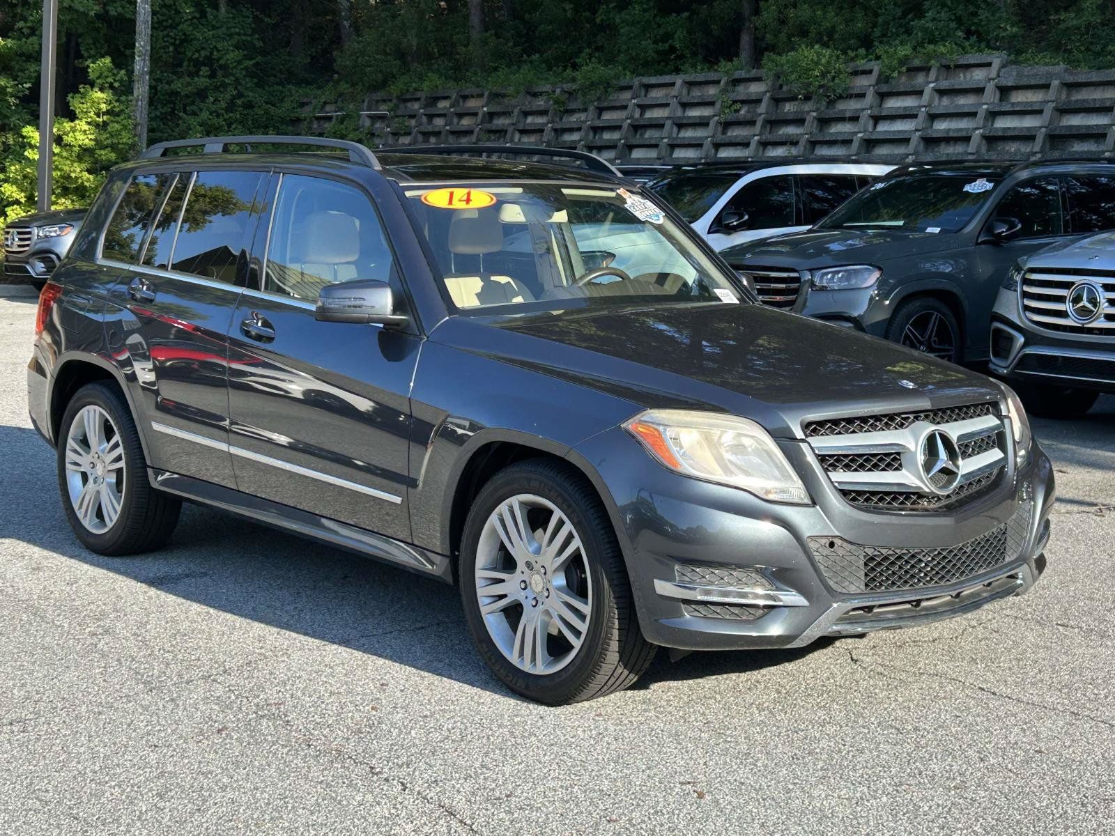Used 2014 Mercedes-Benz GLK 250 BlueTEC 4MATIC image 4