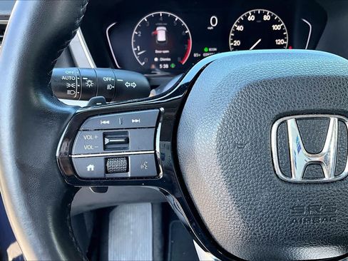 Certified 2025 Honda Pilot Touring image 55