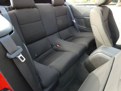 Used 2013 Ford Mustang Convertible image 33