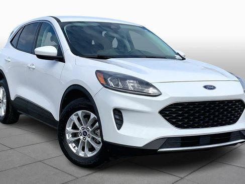 Used 2021 Ford Escape SE image 3