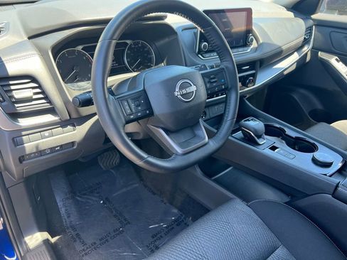 Used 2025 Nissan Rogue SV AWD/4WD image 20