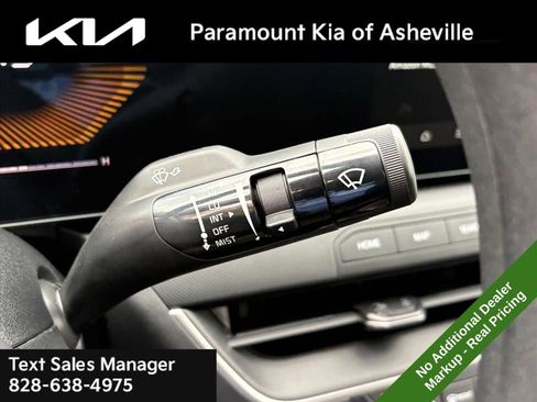 New 2025 Kia K4 LXS image 26