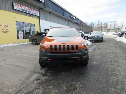 Used 2016 Jeep Cherokee Trailhawk w/ Comfort/Convenience Group image 33