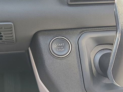 Used 2025 Land Rover Defender 110 S AWD/4WD image 27