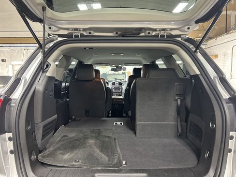 Used 2017 Buick Enclave Leather AWD/4WD image 25
