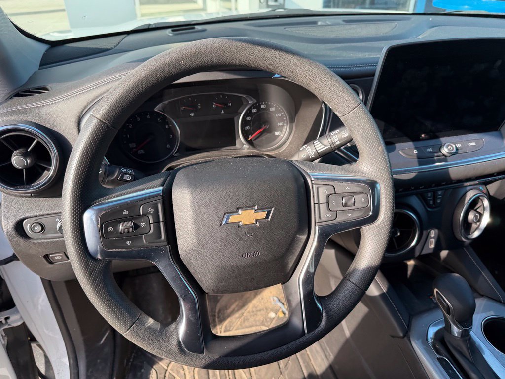 Used 2023 Chevrolet Blazer LT w/ Convenience Package AWD/4WD image 13