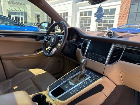Used 2018 Porsche Macan S AWD/4WD image 6