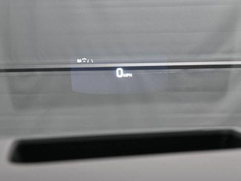 New 2027 Cadillac Optiq Premium Sport w/ LPO, Floor Liner Package AWD/4WD image 17