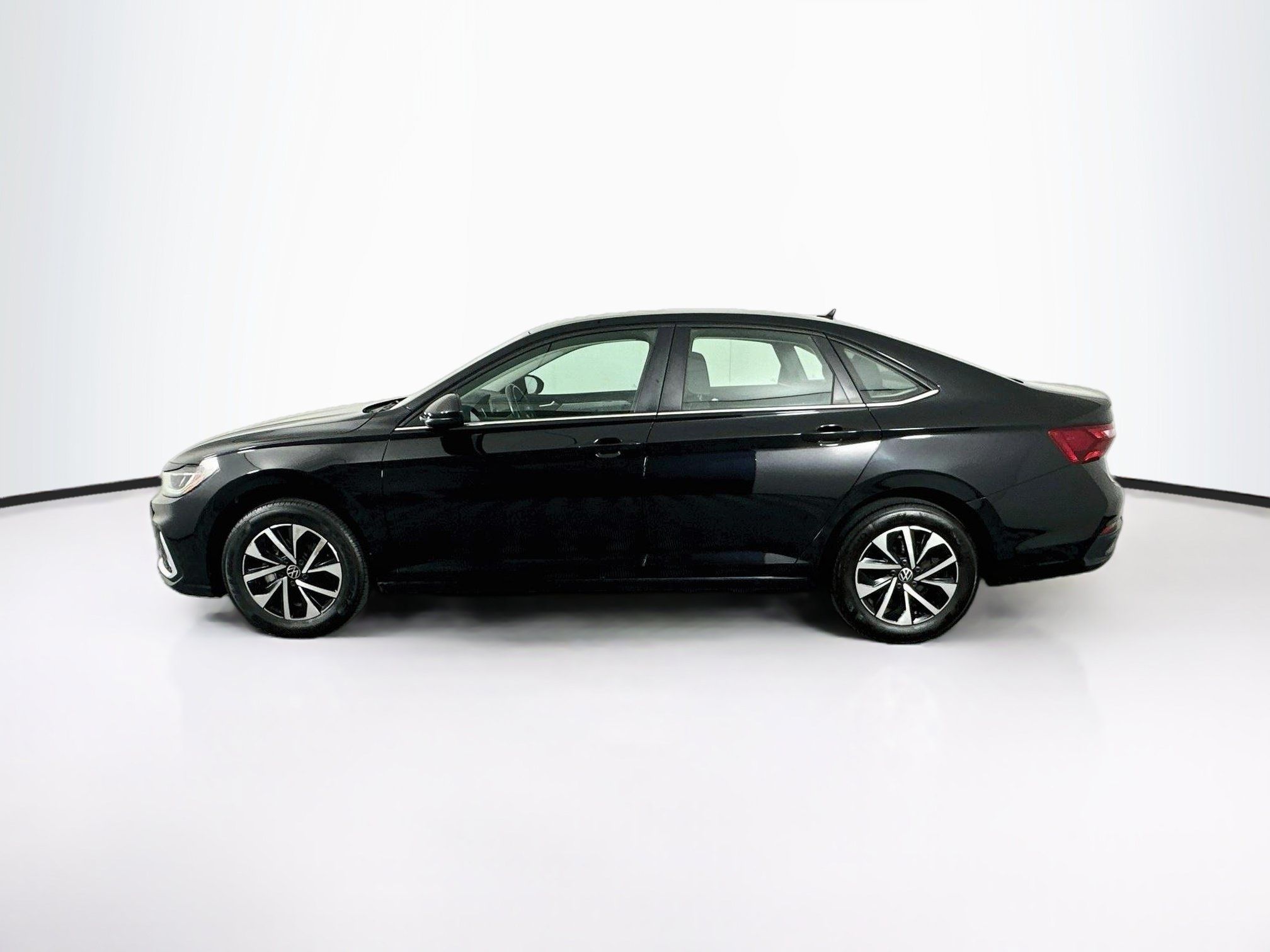 Used 2025 Volkswagen Jetta S FWD image 4