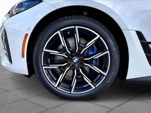 New 2026 BMW i4 eDrive40 w/ M Sport Package RWD image 11
