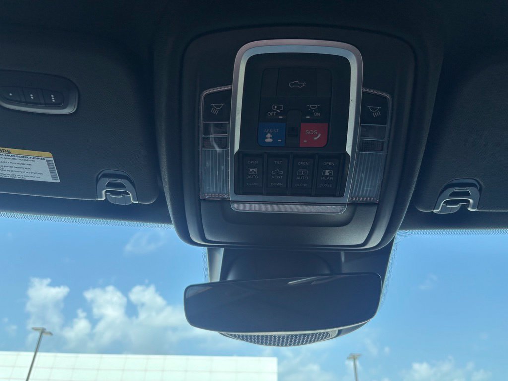 Used 2020 RAM 1500 Limited AWD/4WD image 33