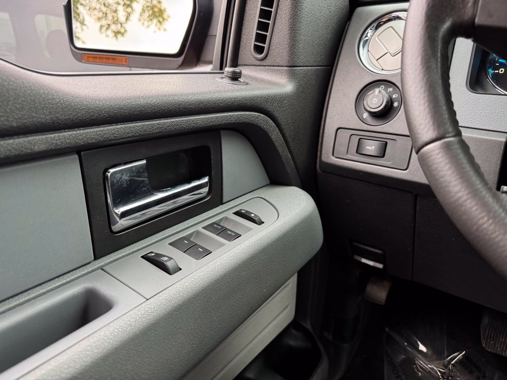 Used 2014 Ford F150 XLT w/ Equipment Group 302A Luxury AWD/4WD image 29