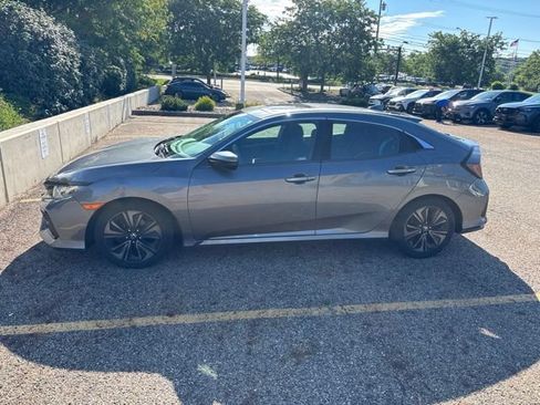 Used 2019 Honda Civic EX image 2