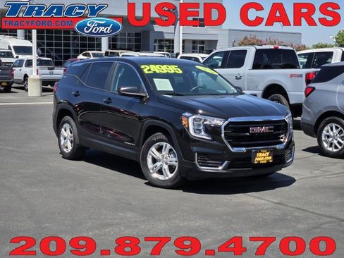 Used 2024 GMC Terrain SLE AWD/4WD image 1