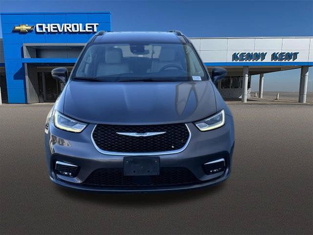 Used 2021 Chrysler Pacifica Touring-L FWD image 7