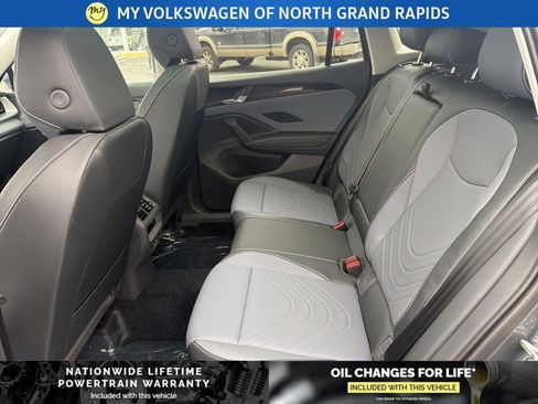 New 2026 Volkswagen Tiguan SE image 19