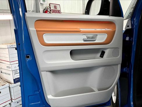 New 2025 Volkswagen ID. Buzz 1st Edition image 23