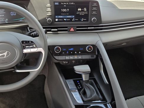 New 2026 Hyundai Elantra Blue FWD image 24