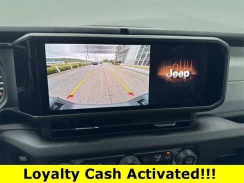 New 2025 Jeep Gladiator Sport image 14