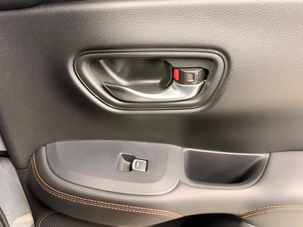Certified 2024 Honda HR-V Sport image 37