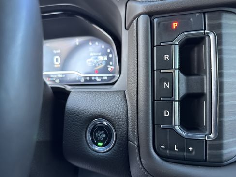 Used 2023 GMC Yukon Denali w/ Denali Reserve Package image 27