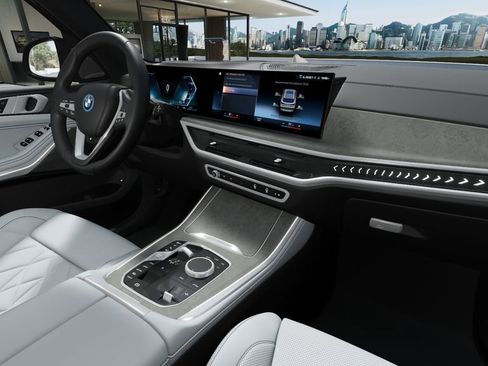 Used 2025 BMW X5 xDrive50e w/ Premium Package image 41