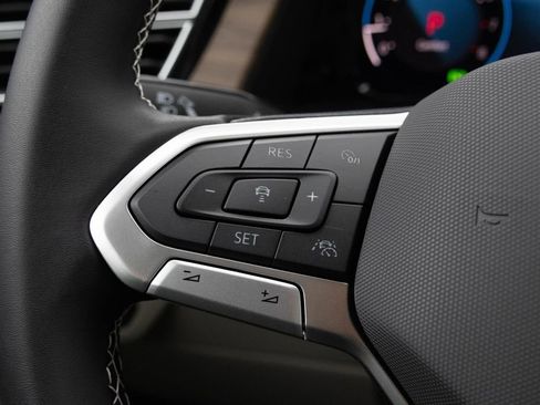 New 2026 Volkswagen Atlas SE image 28