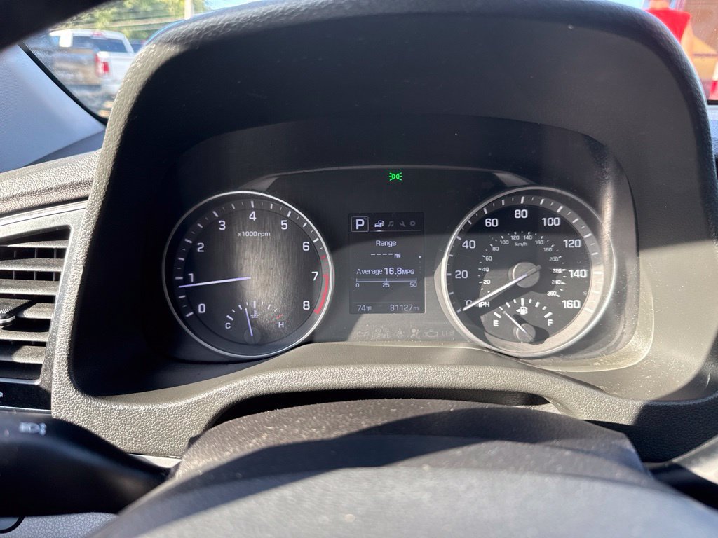 Used 2017 Hyundai Elantra Limited FWD image 30