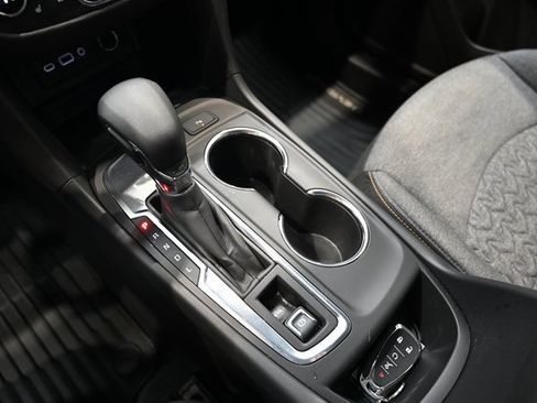 Used 2024 Chevrolet Equinox LT image 15