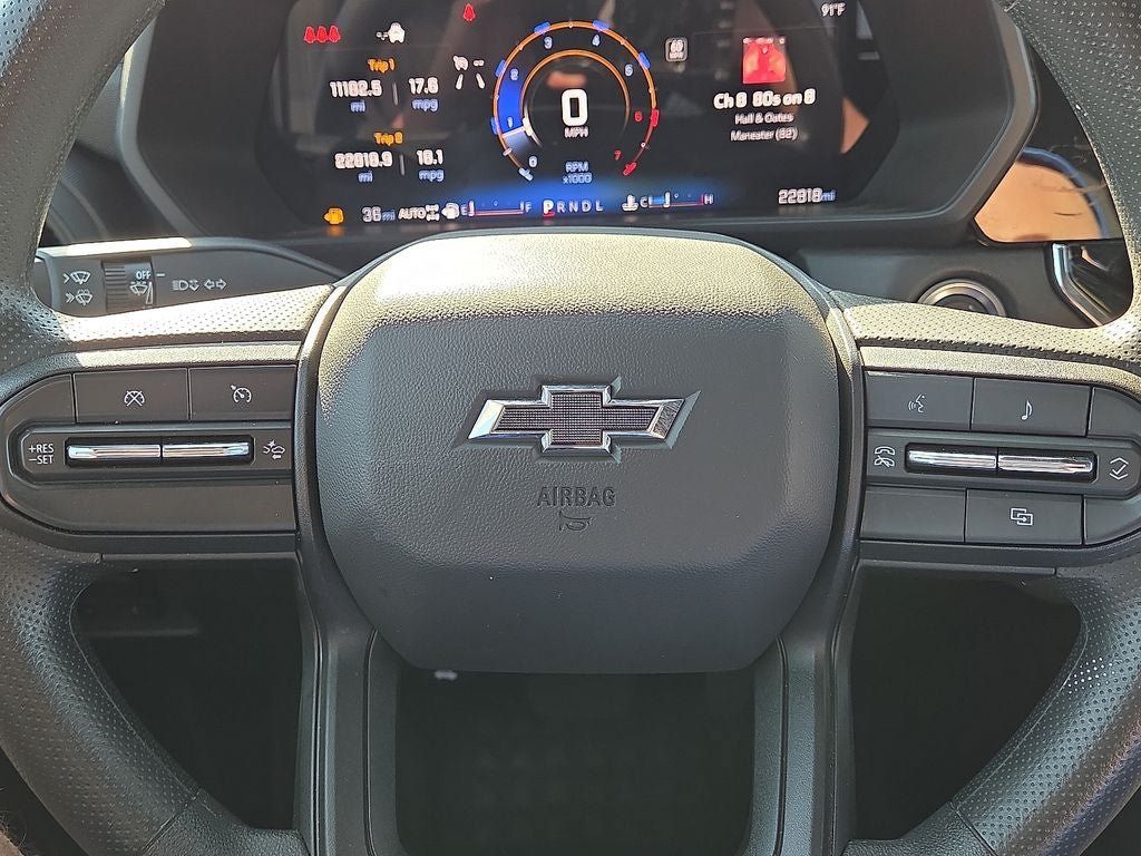 Used 2025 Chevrolet Colorado Trail Boss AWD/4WD image 30
