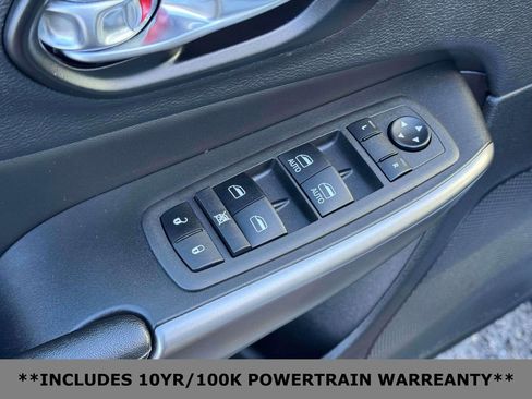 Used 2022 Jeep Cherokee Limited image 16