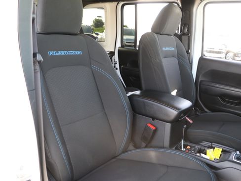 Used 2023 Jeep Wrangler Unlimited Rubicon 4xe w/ Cold Weather Group AWD/4WD image 34