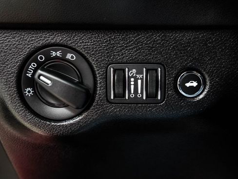 Used 2023 Dodge Challenger SRT Hellcat w/ Driver Convenience Group RWD image 39