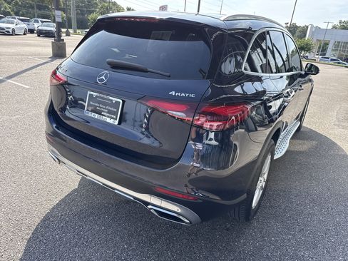 Used 2024 Mercedes-Benz GLC 300 4MATIC image 4