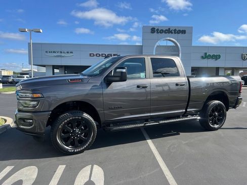 Used 2025 RAM 2500 Big Horn AWD/4WD image 2