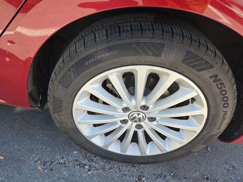 Used 2017 Volkswagen Passat 1.8T SE image 7