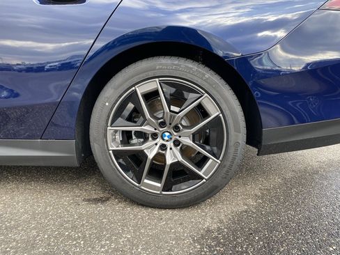 New 2026 BMW 530i xDrive w/ Premium Package image 5