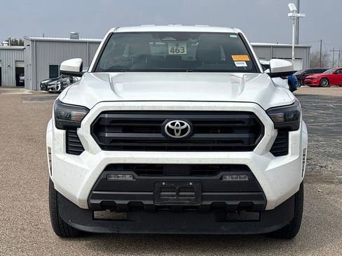Used 2024 Toyota Tacoma SR5 image 3